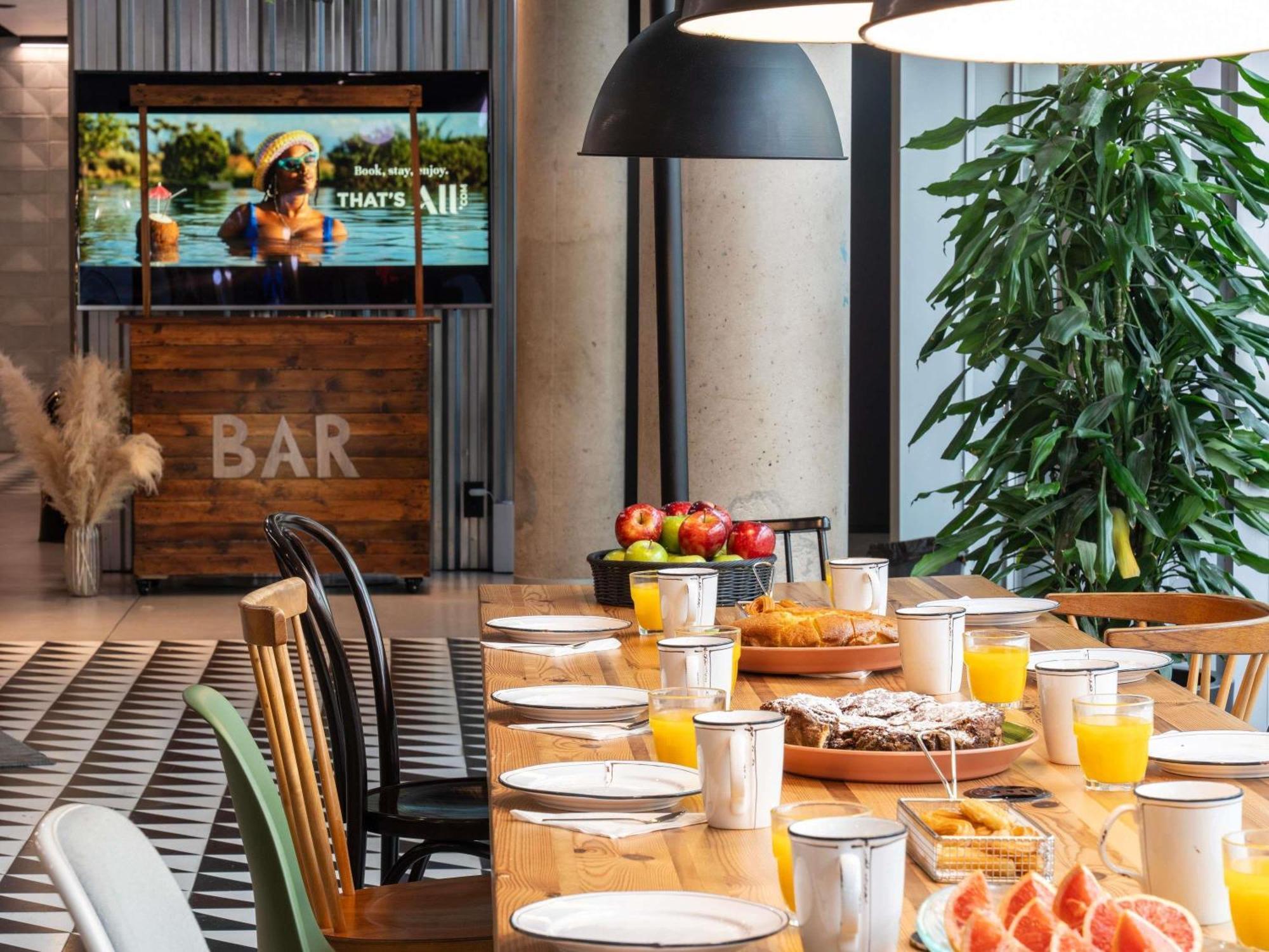 Ibis Barcelona Plaza Glories 22@ — Photos 2